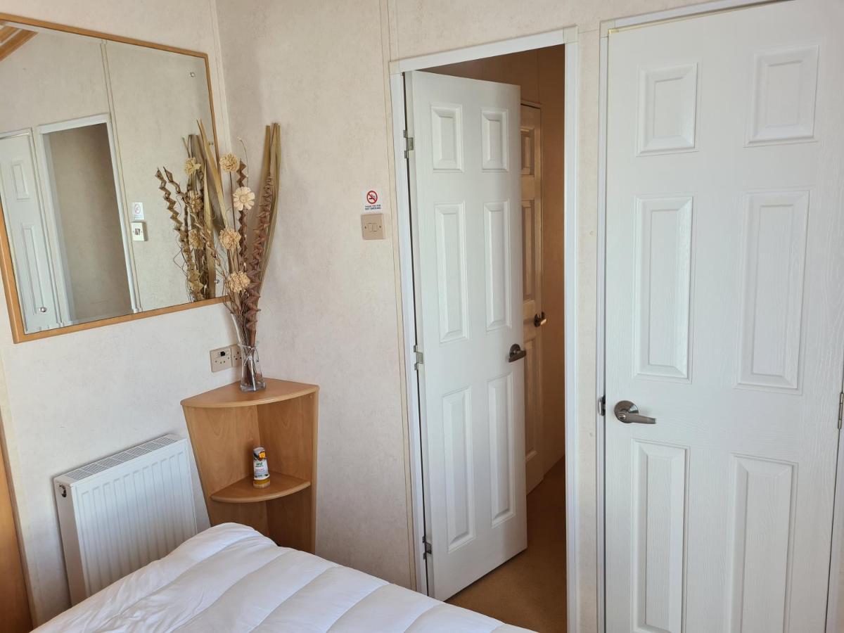 6 Berth Central Heated On The Chase Roxburgh Free Wifi Ingoldmells Exterior photo
